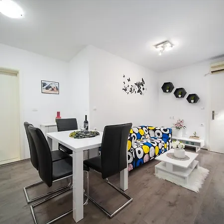 Guest house Wild Rose 3*
